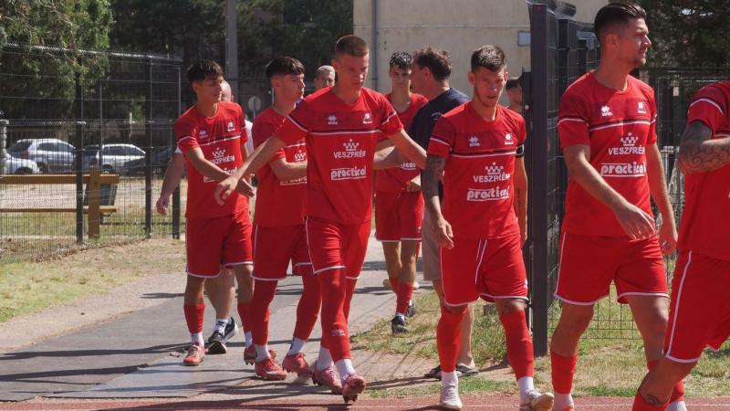 Négy gólos különbséggel mutatkozott be az új Veszprém a legutóbbi edzőmeccsén (fotókkal)