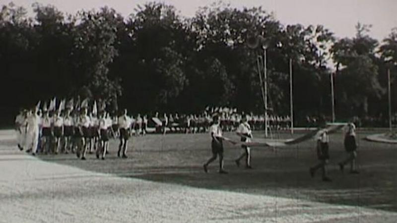 Elképesztő retró híradó érkezett a Csillebérci úttörőtáborról: a felvételen nyíregyházi gyerekek is feltűnnek az 1952-es nyári élmények között!