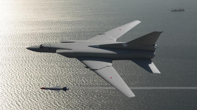 Videó: Oroszország bevetette stratégiai bombázóit, cirkálórakétákkal támadtak egy ukrán különleges bázisra.