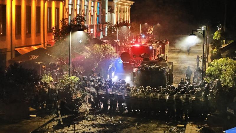 Fokozott rendőri aktivitás tapasztalható Tbilisziben, a grúz fővárosban.