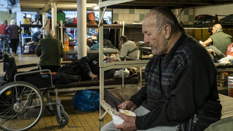 Iványi Gábor kitartóan küzd, és a fenntartóváltás helyett inkább Budapesttől várna rendszeres anyagi támogatást.
