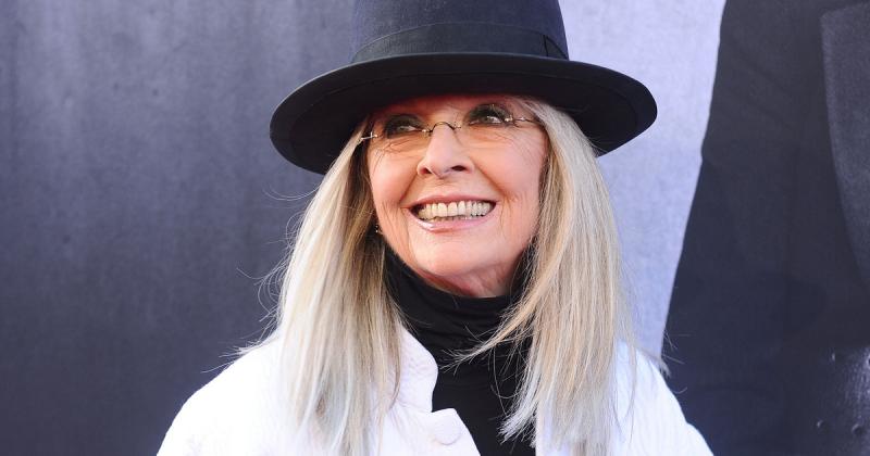 Diane Keaton stílusa nem csupán a divat világának csillogása miatt vált ikonikussá: öt olyan szett, amely minden nő számára inspiráló lehetőségeket kínál.